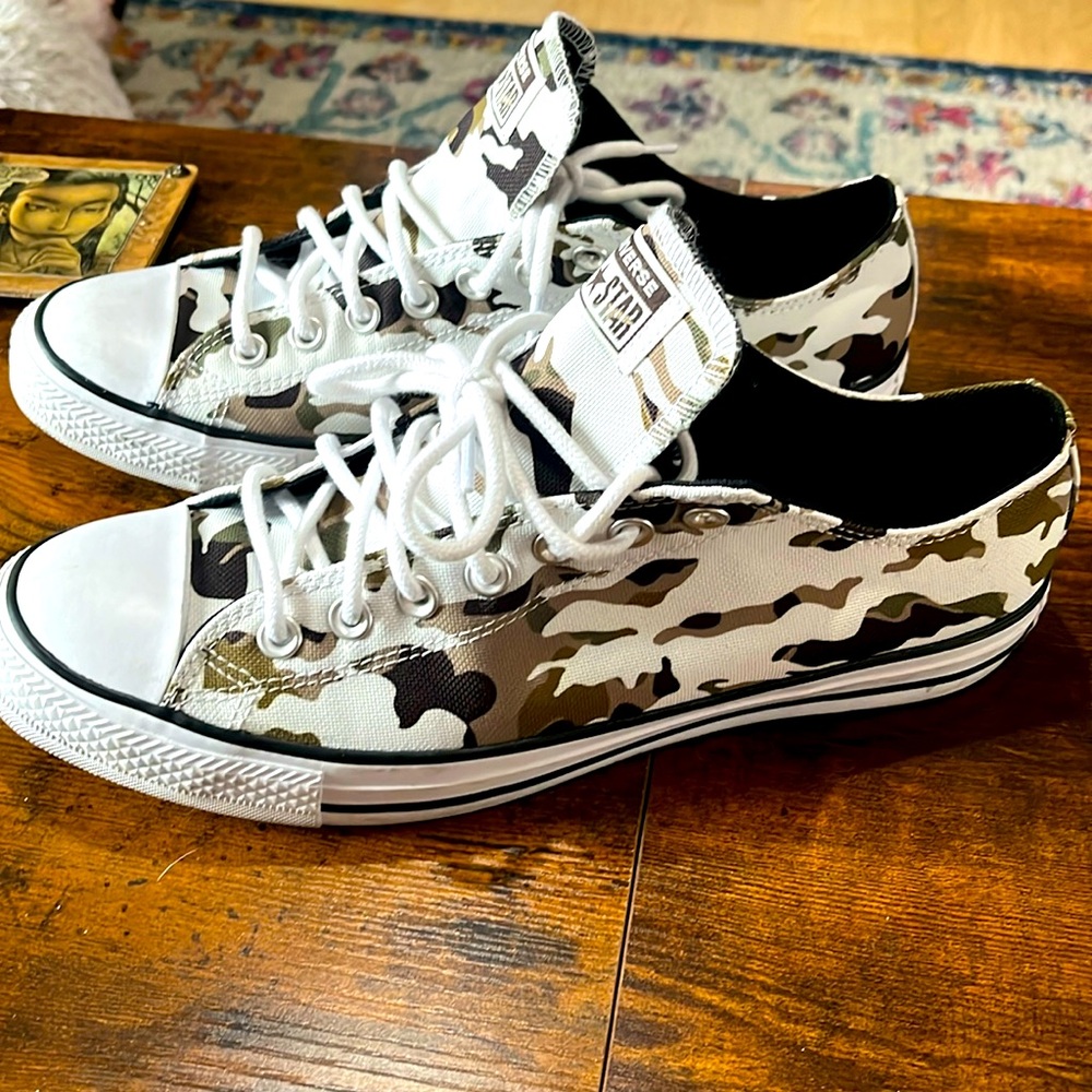 Camouflage Low-Top Sneakers